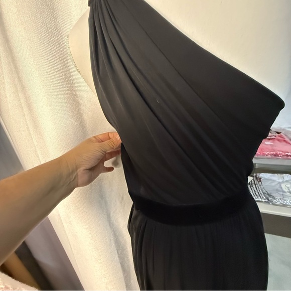 D&G Black One Shoulder Dress - Picture 3 of 8